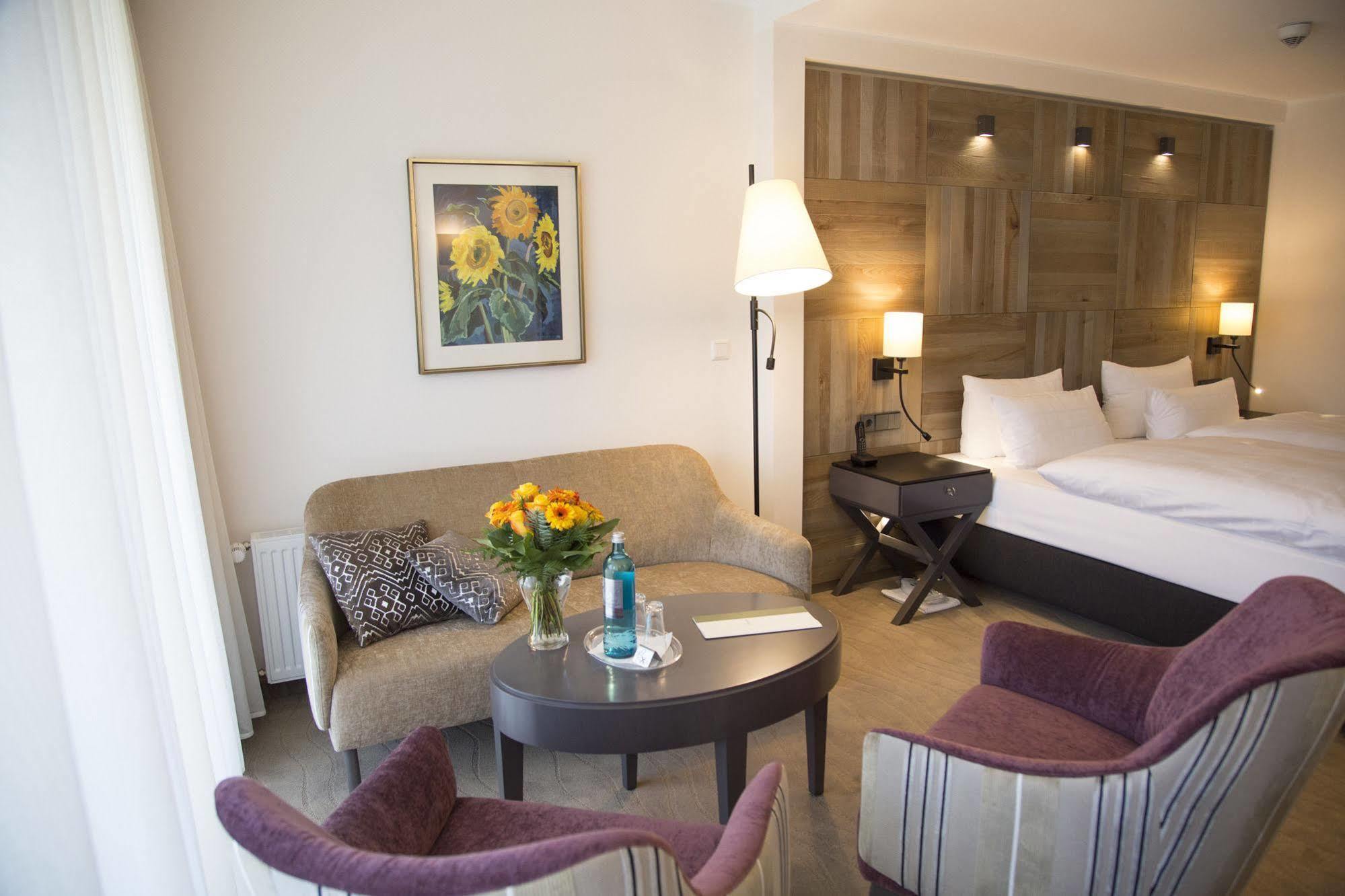 Hotel Jagdhaus Wiese 슈말렌부르크 외부 사진
